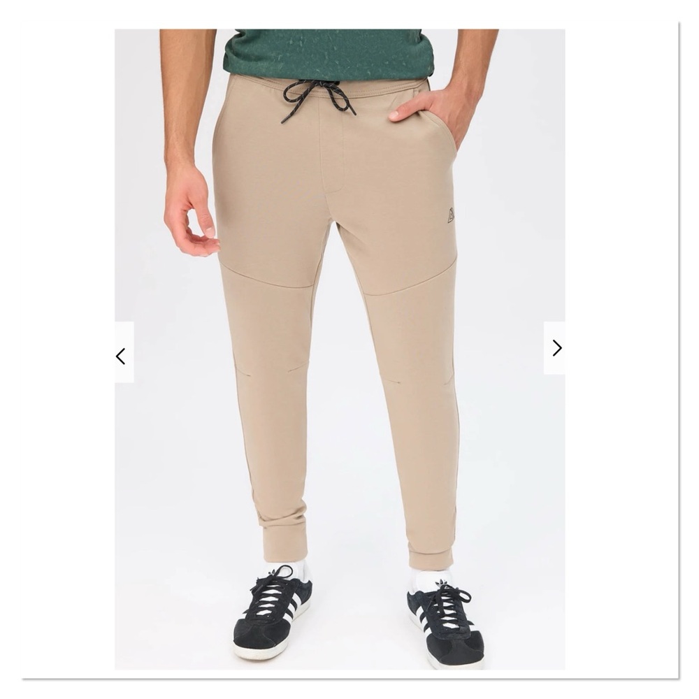 AEROPOSTALE Men's Tan Joggers